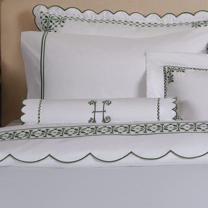 Seferî Flower Garden İnisyal Nakışlı Silindir Yastık Kılıfı - Yeşil