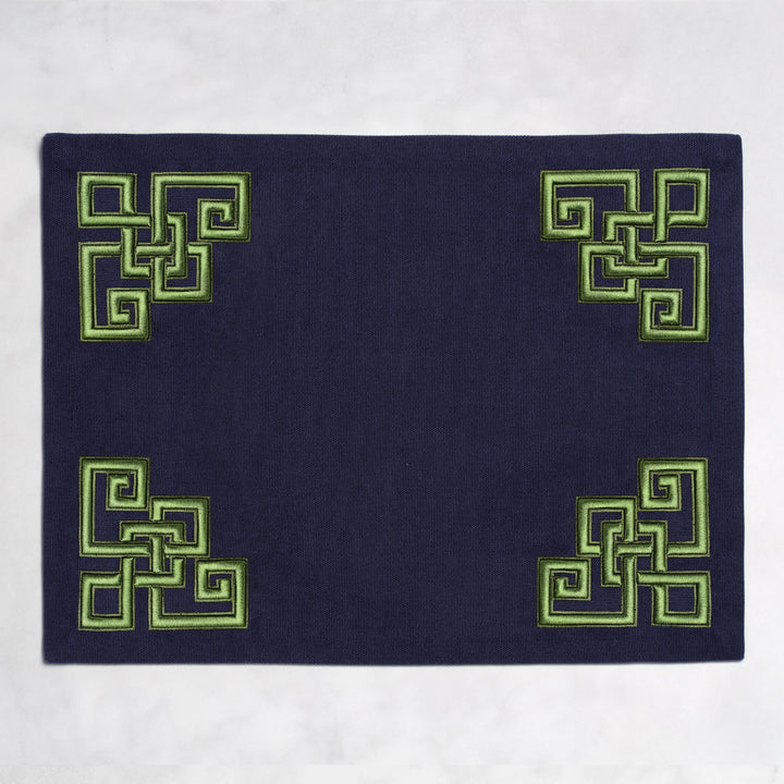 Maze Nakışlı Amerikan Servis