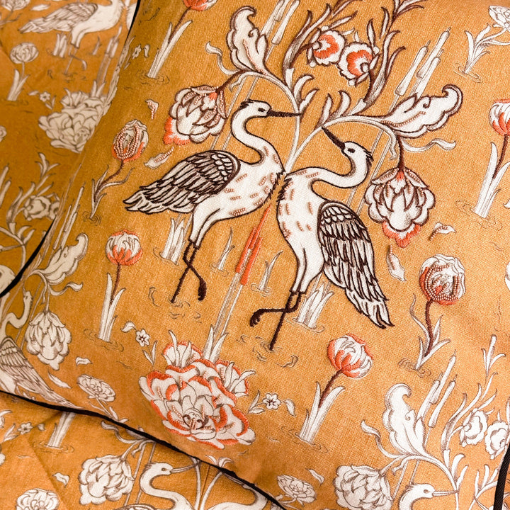 Everbound Nakış Detaylı Dekoratif Yastık - Hardal - 50x50 cm